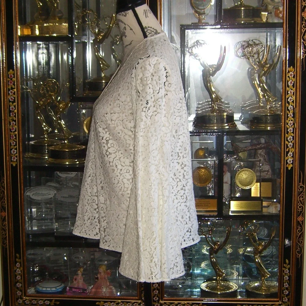 ZARA WHITE LACE BELL SLEEVE TOP S - Picture 3 of 7